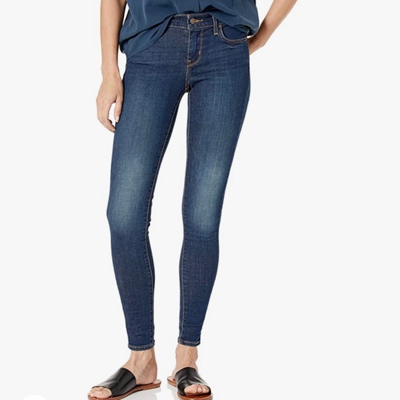 Levi's 701 Super Skinny Jeans #levis #jeans #skinny - Depop